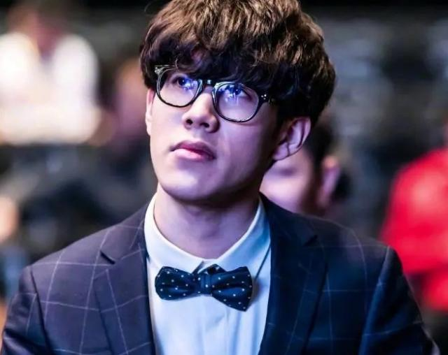 CSGO BLAST秋季赛：火力全开，小蜜蜂Vitality 2-1 击败G2