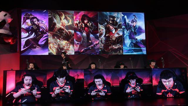 100 Thieves 和 Sentinels 巩固了他们在 VCT 2025： 美洲第一阶段 Alpha 组的领先地位